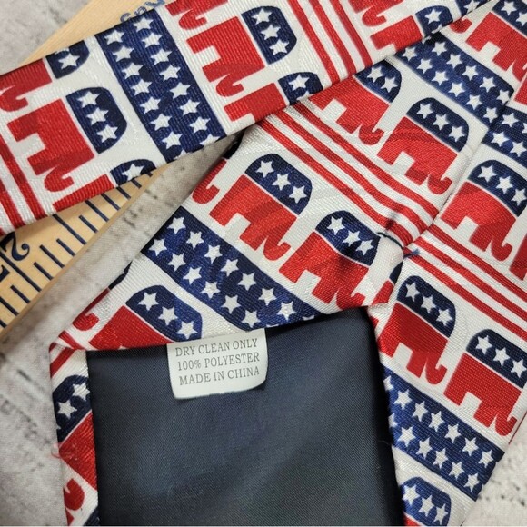 Parquet Mens Republican Elephant Red White and Blue Neck Tie - Picture 4 of 8